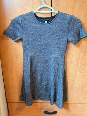 PREVIEW Shimmery Heather Gray Crewneck Top